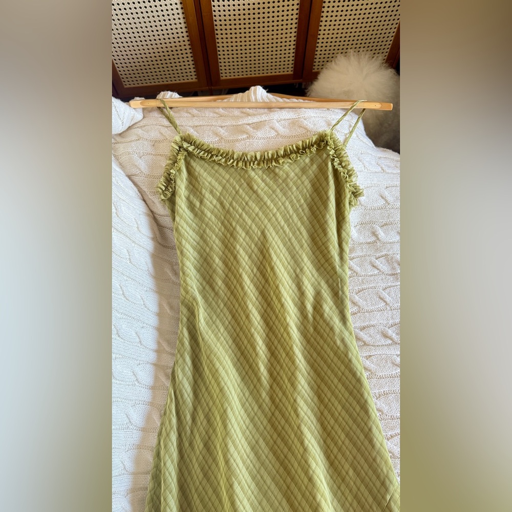 Reformation Imara Dress In Green Check, brand new without tags, never worn. - Picture 13 of 13